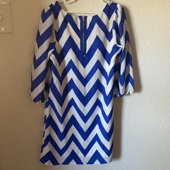 Dress - Picture 2 of 6